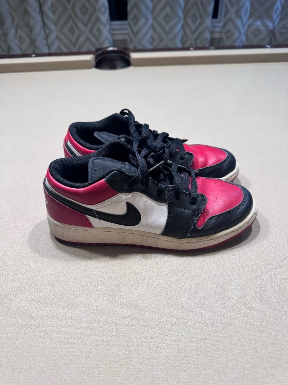 Air Jordan 1 Low Bred Toe - Picture 2 of 7